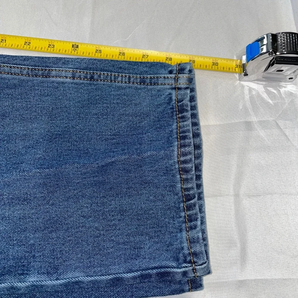 Levi's 550 Mens Relaxed Fit Tapered Leg Blue Denim Jeans 38x30 Medium Wash